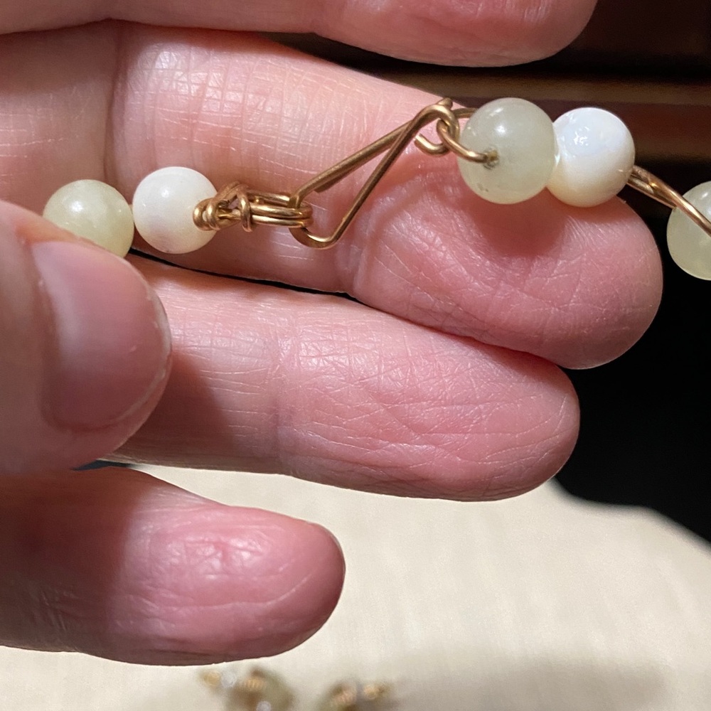 Vintage new jade & cream gemstone Beaded gold filled Necklace and Earring Set - Picture 6 of 16